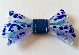 papillon-vetrofusione-colore-pois-blue