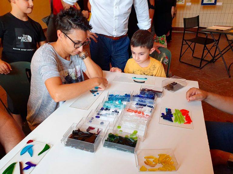 workshop-vetrofusione-bambini-05