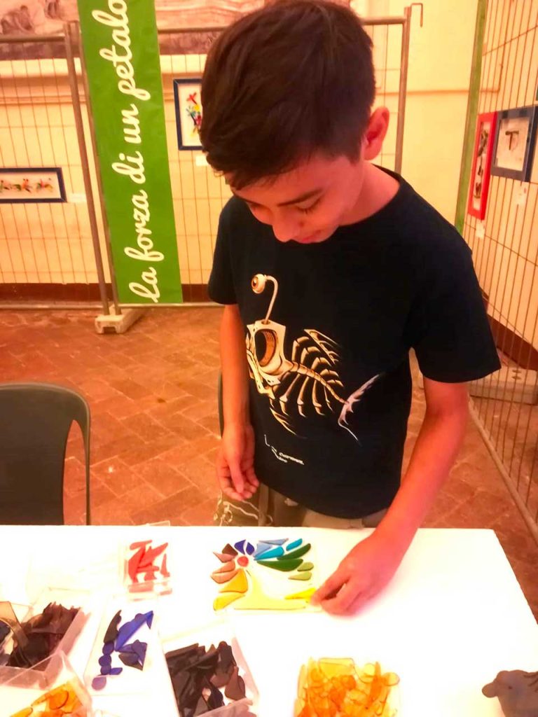 workshop-vetrofusione-bambino